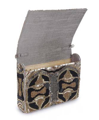 Evergreen clutch 4
