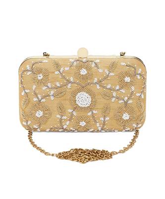 Golden elegant clutch 4