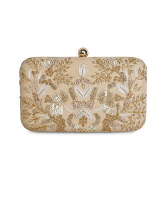 Off white subtle clutch 1