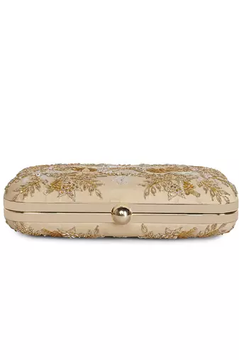 Off white subtle clutch