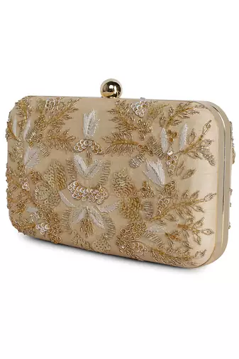 Off white subtle clutch