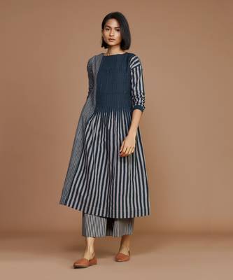 Grey with charcoal striped pleated kurta set 1