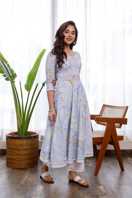 Blue marble printed with crochet lace details anarkali and pants set 3