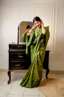 MEHNDI RAW SILK MOST PRETTY SAREE 3
