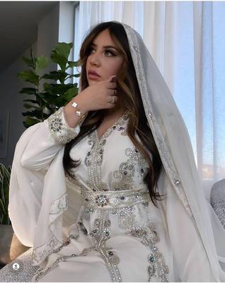 White Polyester Party Wear Kaftan With Zari Woven Embroidery 2