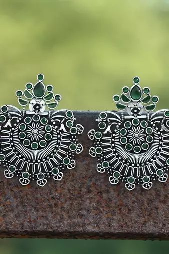 Silver-toned contemporary chandbalis