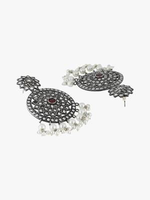 Oxidised silver-plated & stone-studded with pearls circuler shapped earrings 4