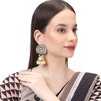 Gold plated womengolden stone-studded jhumki 3