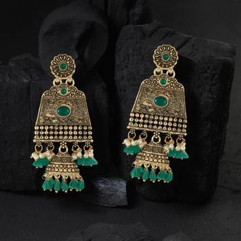Women gold-plated handcrafted stone studded jhumki 2