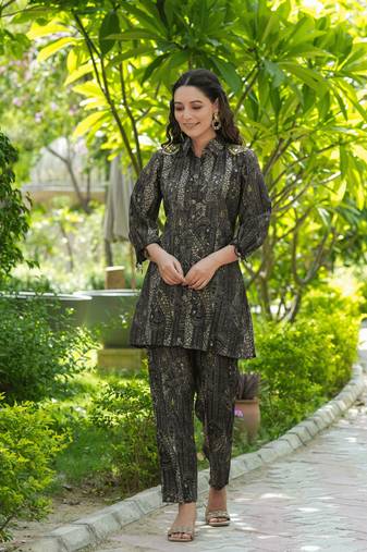 black silk blend paisley print co ords