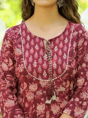  maroon ethnic motifs aari work kurta with trousers & dupatta 4