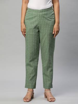 A statement dobby fabric co-ord set with collar and belt. 5