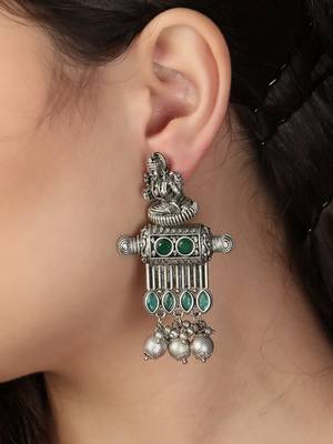 Oxidised green stone-studded pearl-tessel drop earrings 3