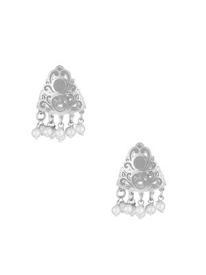 Silver-plated pearl-beaded handcrafted earrings 4