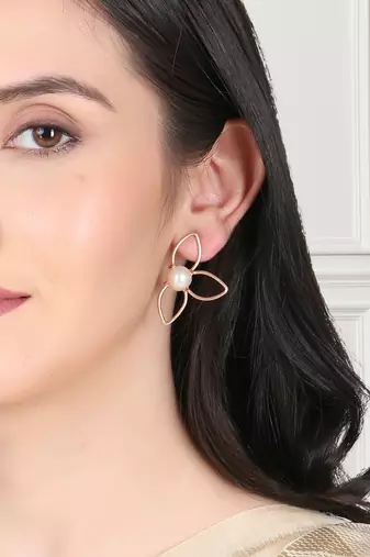 Gold-plated leaf design handcrafted earrings