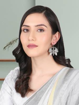 Silver-plated butterfly shape earrings 5