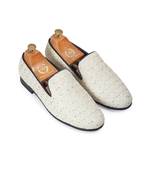 Off white nawabi slipons