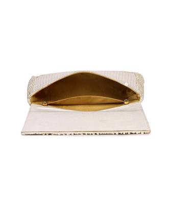 White tessellation white pearl clutch 3
