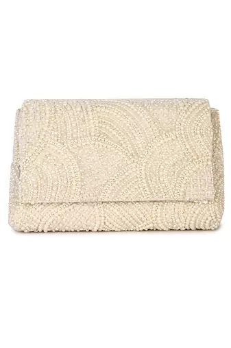 White tessellation white pearl clutch