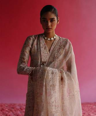 Pink gulbag kurta set 4