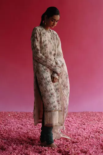 White aacho kurta set