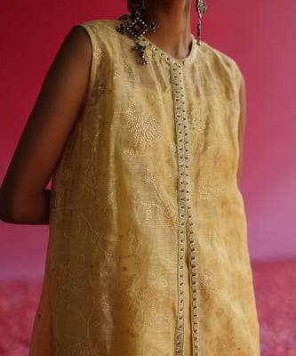 Yellow pushti kurta set 4