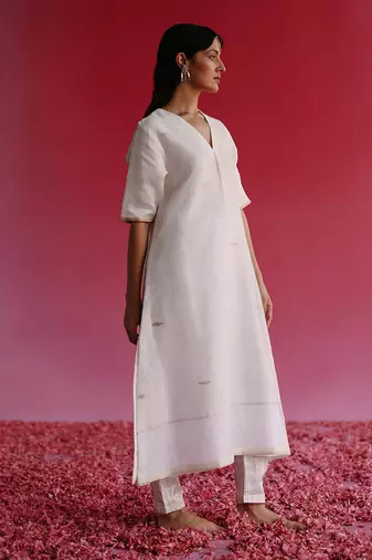 Off white mogra kurta set
