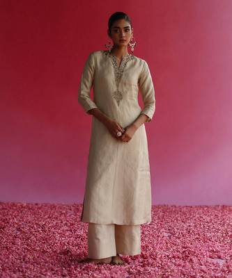 Yellow kaljo kurta set 1