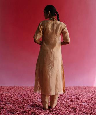 Gold sudha kurta set with dupatta 3