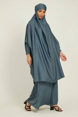 modest city two piece grey jilbab set with dolman sleeves 1