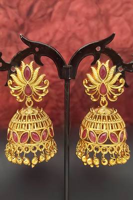 Maroon matte gold earring 1