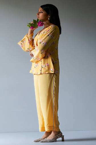 Yellow Crepe Silk Printed Co-ord Set With Detailing Lace Work on Bottom Seam Line