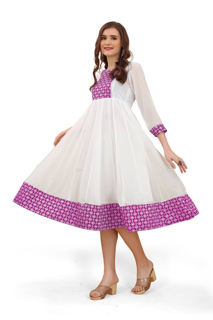 White kurti, emboridered ,anarkal,round neck,floral print kurti