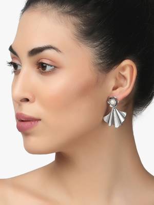 Women silver-plated oxidized leaf shape classic earrings 2