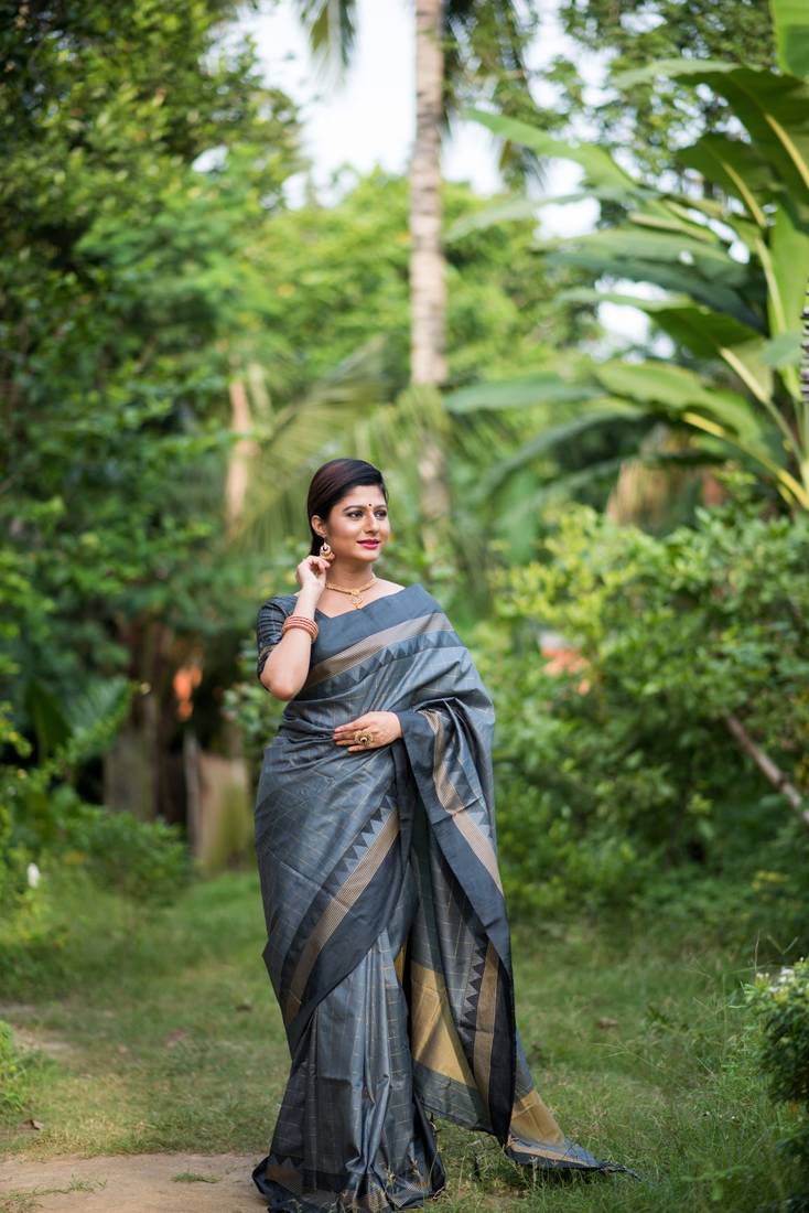 GREY BANARASI SILK PRETTY SAREE