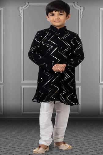 Chikankari Embroidered Kurta Pyjama For Boy's