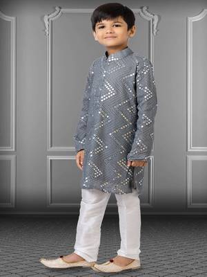 Chikankari Embroidered Kurta Pyjama For Boy's 2
