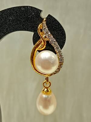 Mannat raj pearls and jewellers natural pearls designer danglers 1