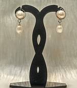 Mannat raj pearls and jewellers natural fresh water hyderabadi exclusive pearls danglers