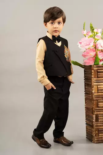 Black embroidery boota waist coat set