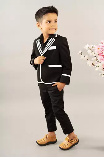 Black with stylish stripe tuxedo set