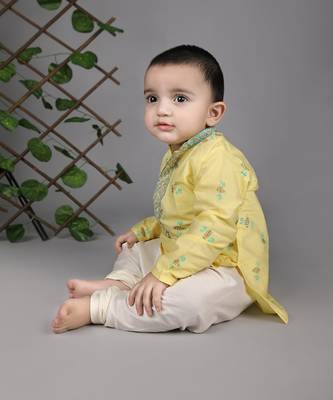 Yellow honey bee printed kurta set 2