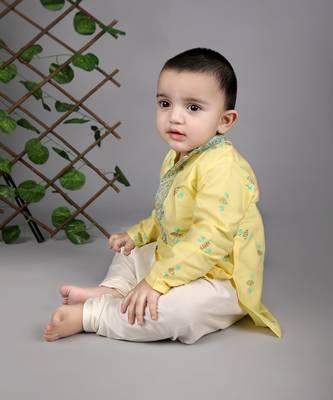 Yellow honey bee printed kurta set 3