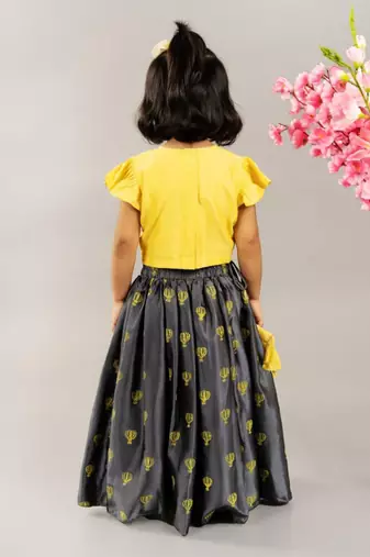 Yellow & grey balloon printed ghagara set