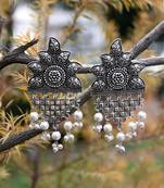 Women silver-plated contemporary drop earrings