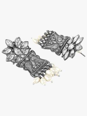 Women silver-plated oxidised stone-studded earrings 3