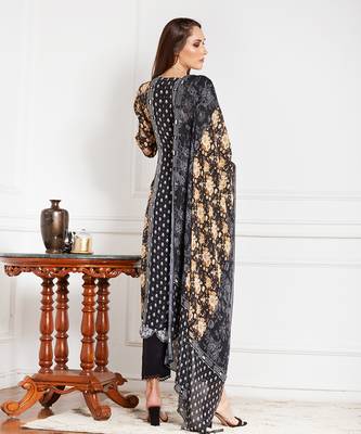 Black crepe & chiffon printed kurta set 5