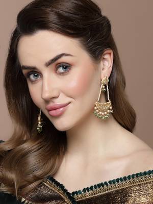 Green & gold drop earring with kundan & pearls 1