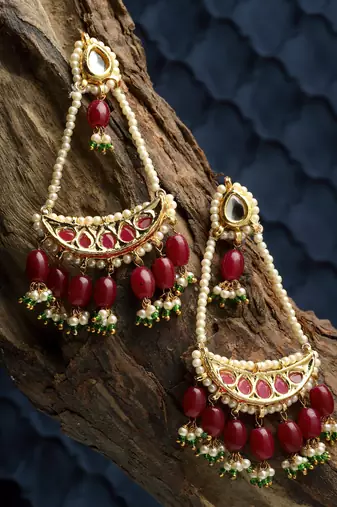Red & green drop earring with kundan & pearls
