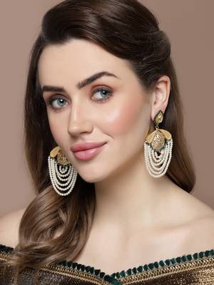 Peach & cream drop earring with kundan & pearls 1